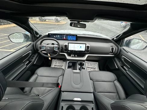 New 2025 Ford Expedition Platinum w/ Stealth Performance Package image 37