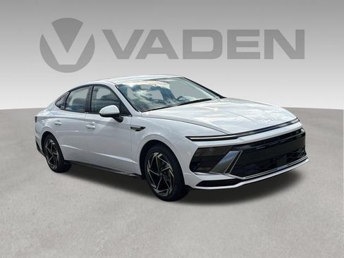 New 2026 Hyundai Sonata SEL FWD image 1