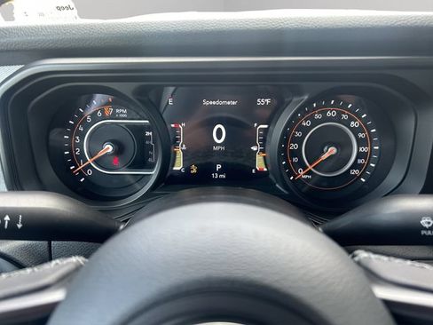 New 2026 Jeep Gladiator Sport AWD/4WD image 11