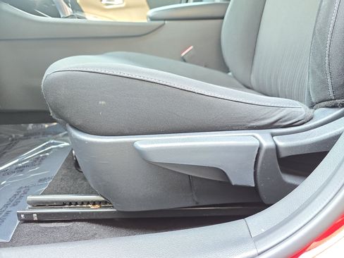 Used 2025 Nissan Sentra SV FWD image 27