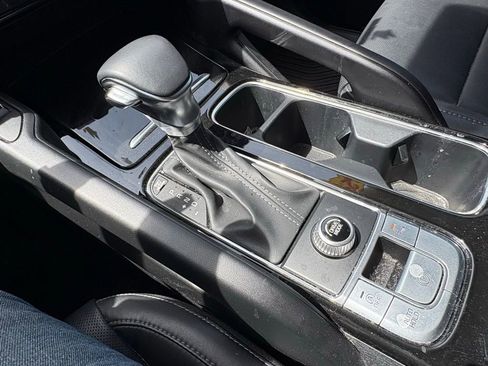 Used 2023 Kia Telluride S w/ S Sunroof Package image 23