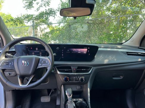 Used 2025 Buick Encore GX Preferred image 29