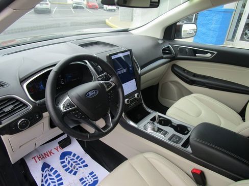 Used 2021 Ford Edge Titanium image 18