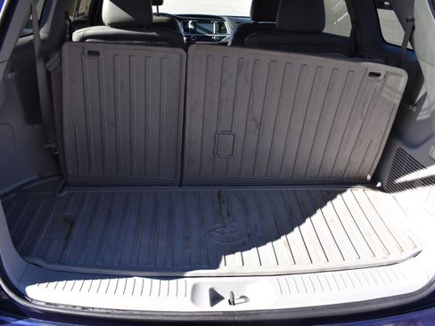 Used 2016 Toyota Highlander XLE image 36
