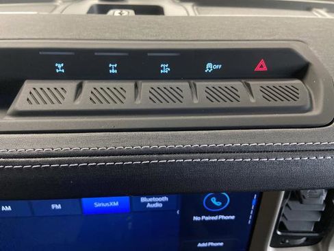 New 2025 Ford Bronco Outer Banks w/ Sasquatch Package image 24