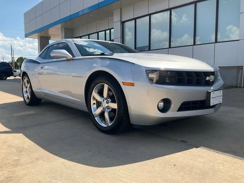 Used 2011 Chevrolet Camaro LT RWD image 24