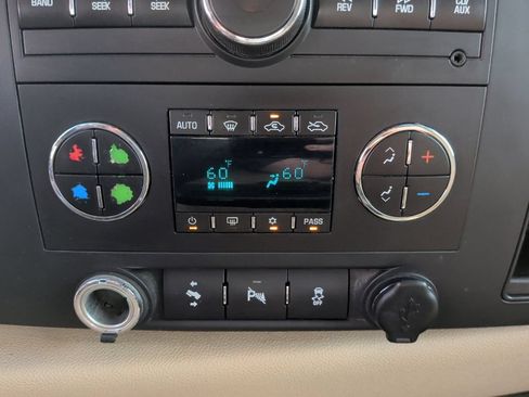 Used 2012 Chevrolet Silverado 1500 LT w/ Interior Plus Package RWD image 26