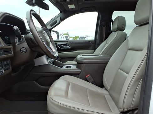 Used 2022 GMC Yukon SLT w/ SLT Premium Package AWD/4WD image 14