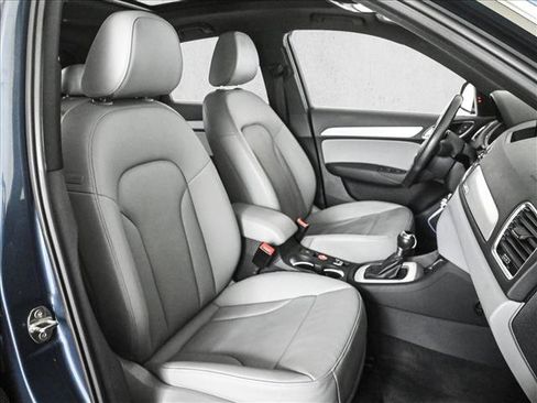 Used 2018 Audi Q3 2.0T Premium Plus w/ Premium Plus Package image 20