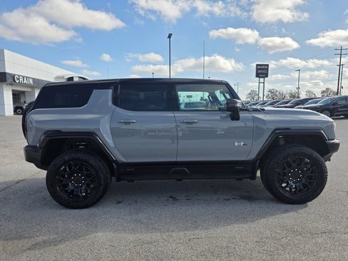 New 2026 GMC Hummer EV SUV image 8