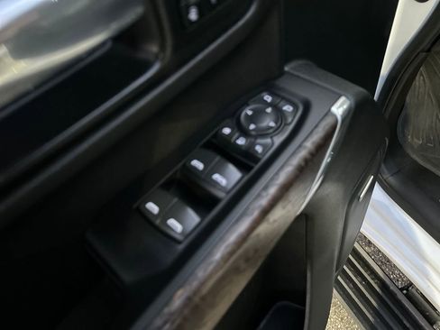 Used 2021 GMC Sierra 2500 Denali w/ Denali Ultimate Package image 19