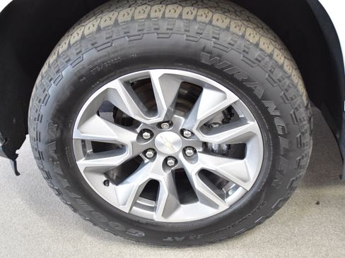 Used 2022 Chevrolet Silverado 1500 LT image 36