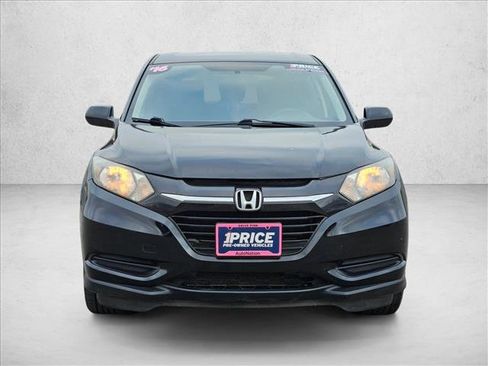 Used 2016 Honda HR-V LX image 2