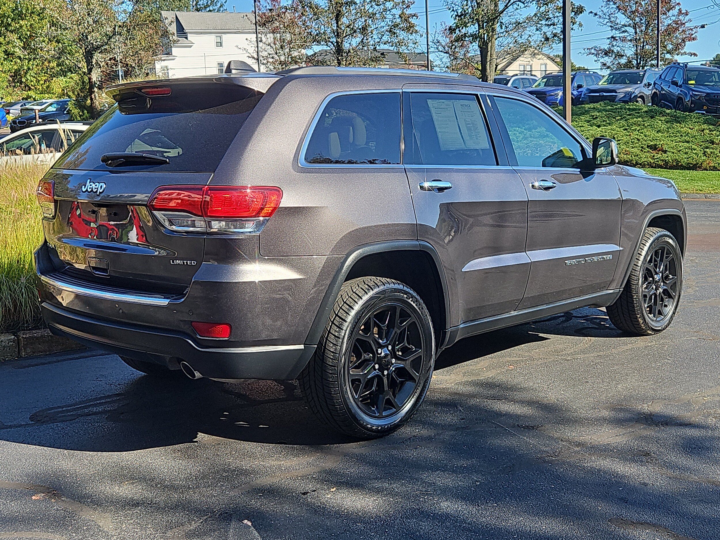 Used 2021 Jeep Grand Cherokee Limited AWD/4WD image 2