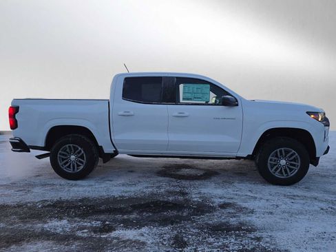 New 2024 Chevrolet Colorado LT w/ LT Convenience Package II image 8