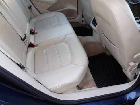 Used 2013 Volkswagen Passat TDI SE FWD image 21