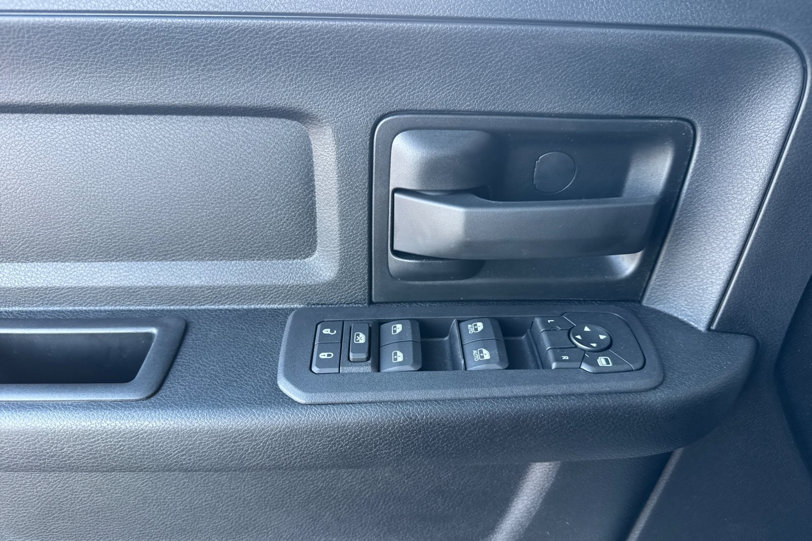 New 2026 RAM 3500 Tradesman AWD/4WD image 10