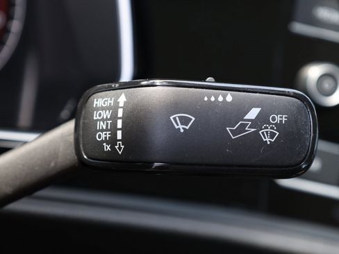 Used 2019 Volkswagen Jetta SE image 35