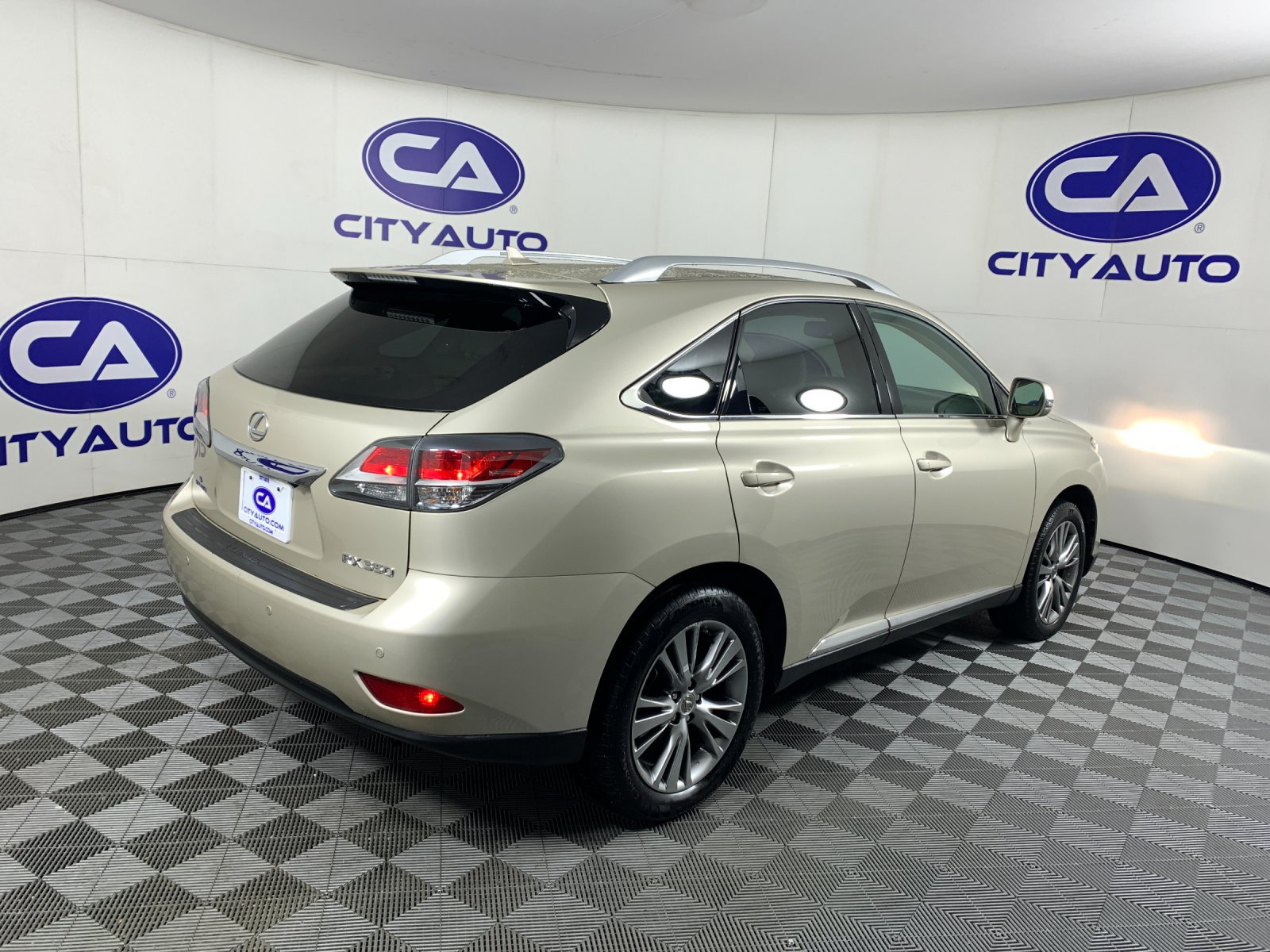 Used 2013 Lexus RX 350 FWD w/ Navigation Pkg image 3