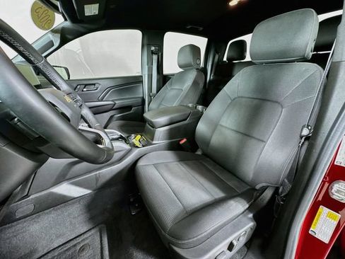 Used 2023 Chevrolet Colorado LT w/ LT Convenience Package II RWD image 11