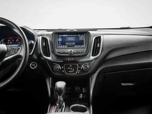 Used 2022 Chevrolet Equinox LT w/ LPO, Floor Liner Package image 13