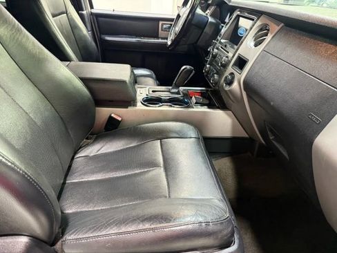 Used 2017 Ford Expedition EL Limited image 27