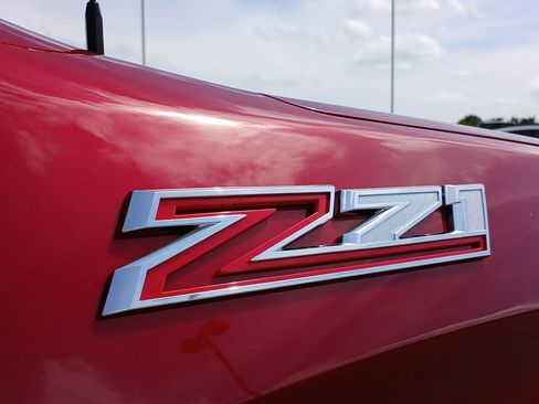 Certified 2023 Chevrolet Silverado 1500 LTZ AWD/4WD image 33