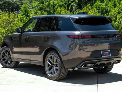 New 2026 Land Rover Range Rover Sport SE AWD/4WD image 13