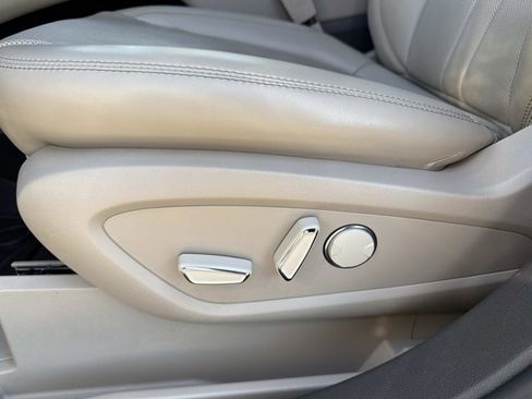 Used 2022 Lincoln Nautilus Reserve image 14