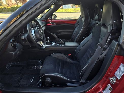 Certified 2023 MAZDA MX-5 Miata Club w/ Brembo/BBS Recaro Package image 15