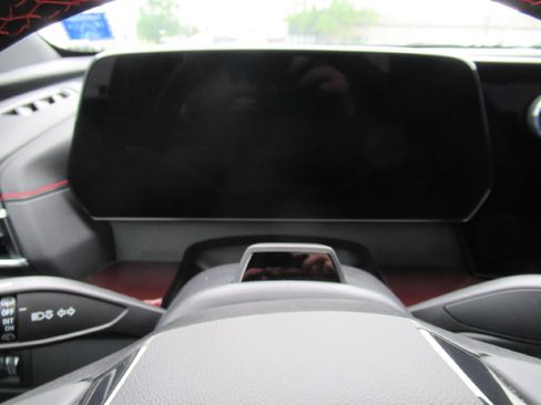 Certified 2024 Chevrolet Traverse RS w/ LPO, Floor Liner Package AWD/4WD image 14