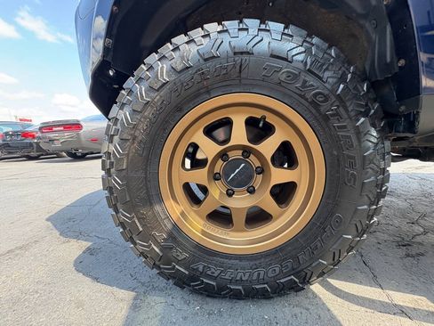 Used 2019 Toyota 4Runner TRD Off-Road Premium AWD/4WD image 29