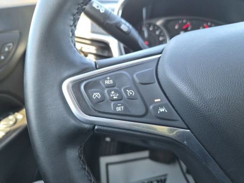 Used 2023 Chevrolet Equinox LT image 20