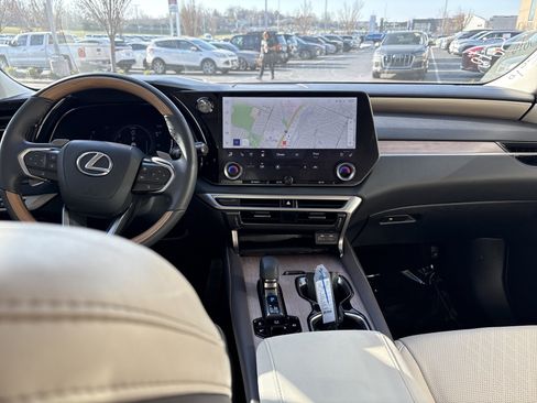 Used 2024 Lexus RX 350 w/ Technology Package image 20