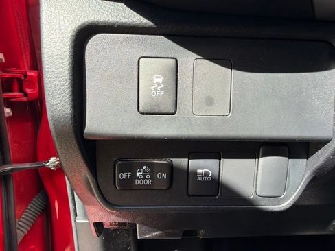 Used 2023 Toyota Tacoma SR5 RWD image 20