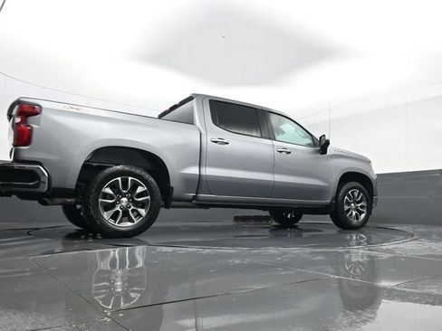 Used 2024 Chevrolet Silverado 1500 LT AWD/4WD image 24