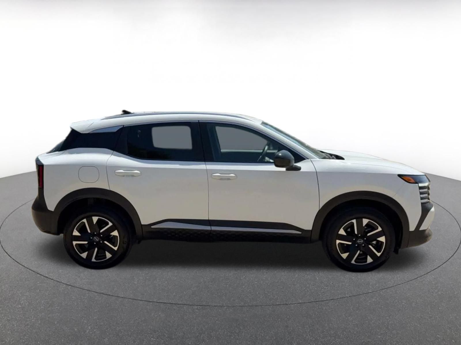 Used 2026 Nissan Kicks SV w/ Cold Weather Package AWD/4WD image 15