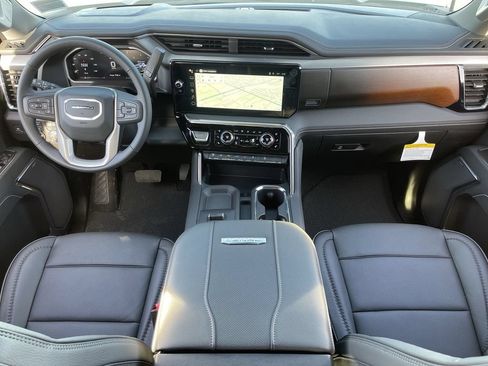 New 2026 GMC Sierra 2500 Denali w/ Technology Package AWD/4WD image 19