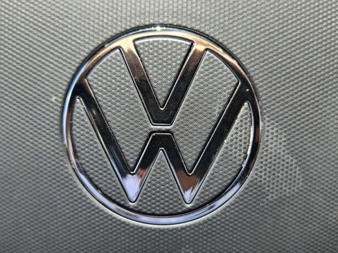 Used 2023 Volkswagen ID.4 2WD image 28