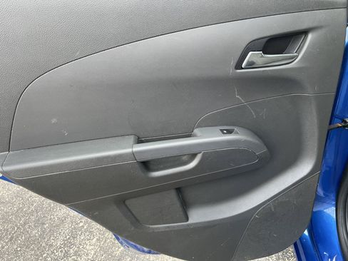 Used 2017 Chevrolet Sonic LT FWD image 22