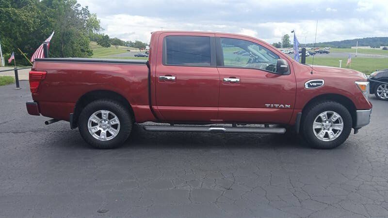 Used 2017 Nissan Titan SV AWD/4WD image 1