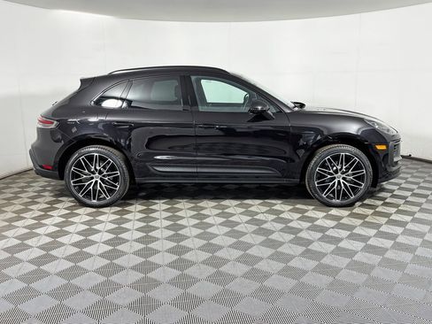 New 2026 Porsche Macan image 8