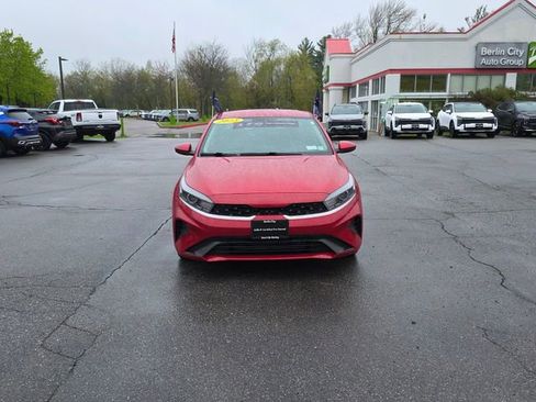 Certified 2023 Kia Forte LXS FWD image 3