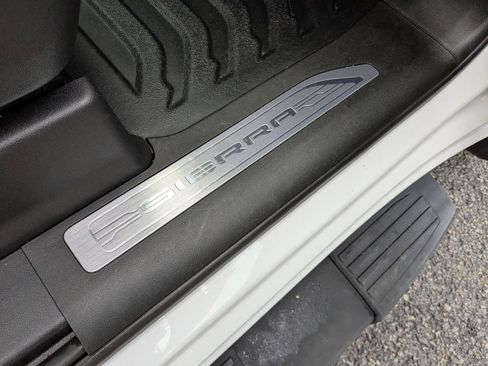 Used 2020 GMC Sierra 1500 4x4 Regular Cab w/ Sierra Value Package image 27