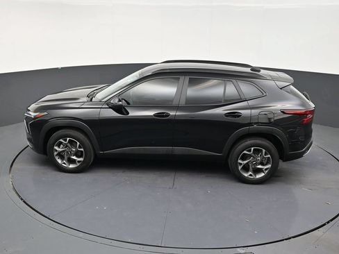Used 2025 Chevrolet Trax LT w/ Driver Confidence Package FWD image 13