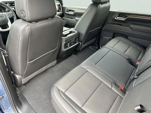 New 2026 GMC Sierra 2500 Denali w/ Denali Reserve Package AWD/4WD image 17