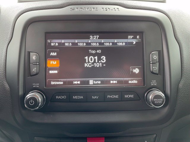 Used 2016 Jeep Renegade Limited AWD/4WD image 22