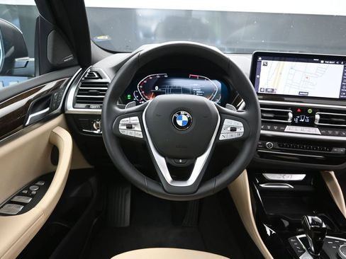 Certified 2025 BMW X4 xDrive30i w/ Premium Package AWD/4WD image 29