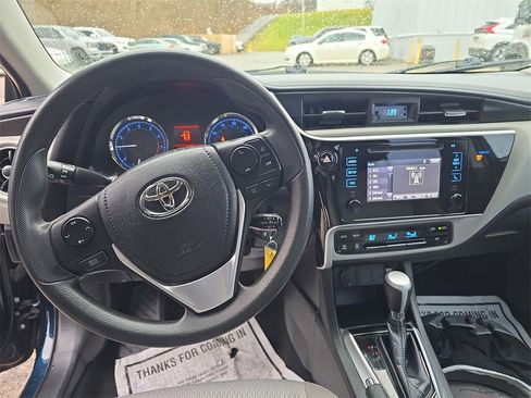 Used 2019 Toyota Corolla LE w/ Carpet Mat Package (TMS) image 15