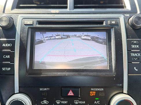 Used 2014 Toyota Camry LE image 28